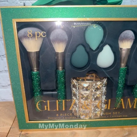 Glitz & Glam Bling Makeup Brush Set 8pcs - Picture 3 of 4
